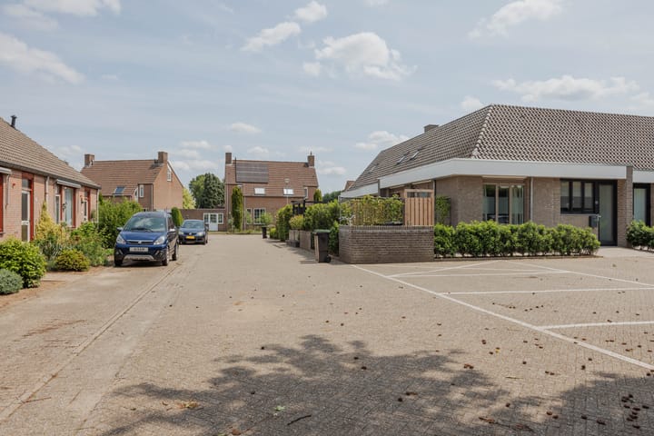 Foto 36 van Mgr Aertsstraat 14-A