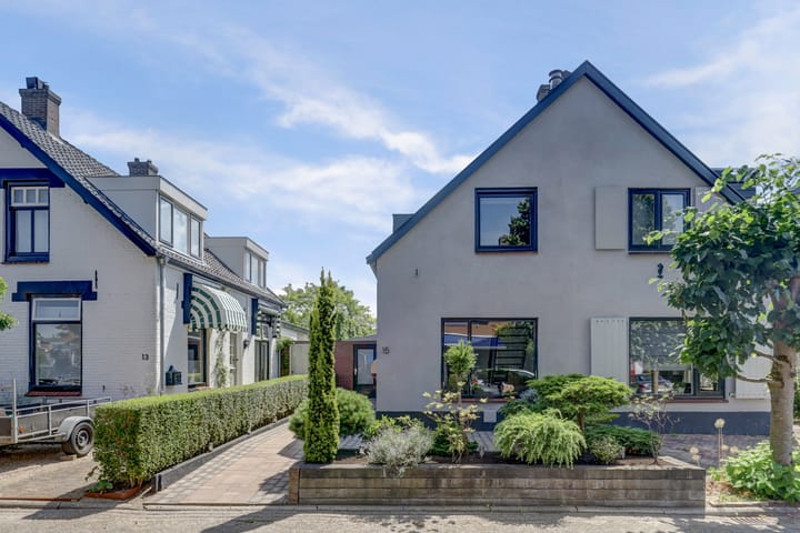 Foto 35 van de Uitweg 15