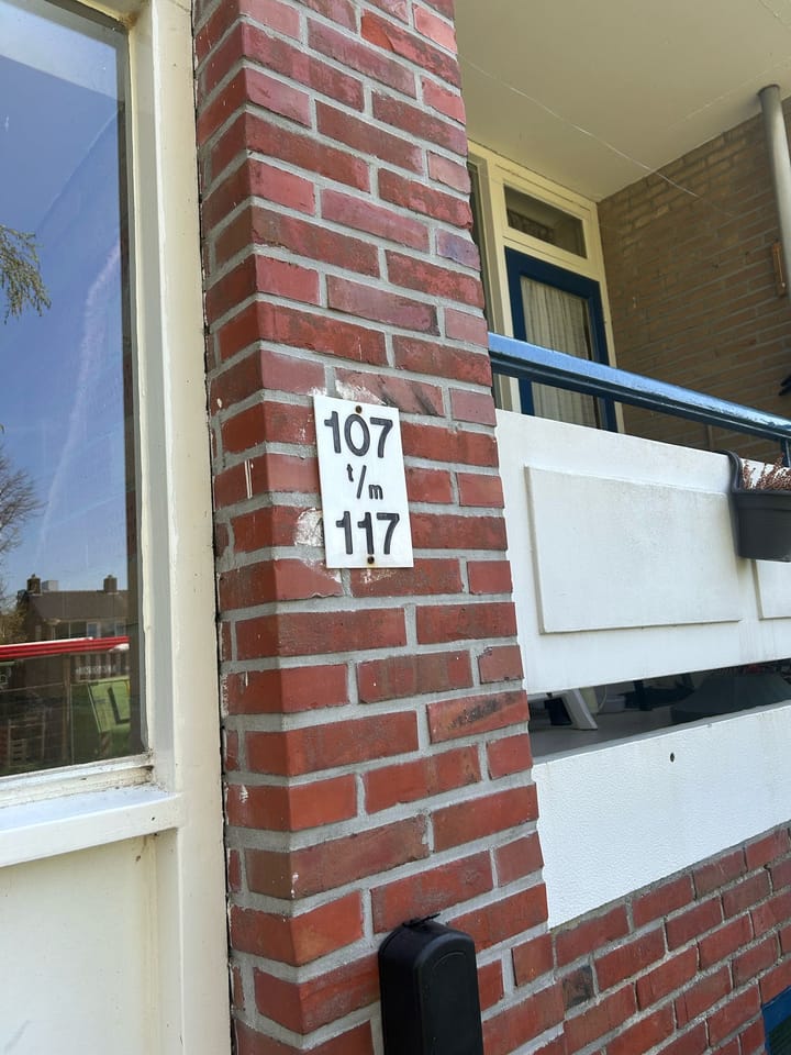 Foto 4 van Populierenlaan berging 10 portiek 107-117