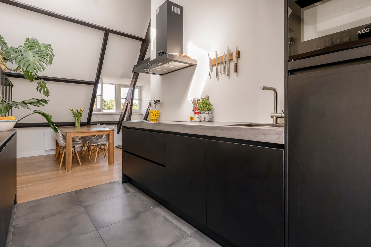 Foto 14 van Van Walbeeckstraat 63-4