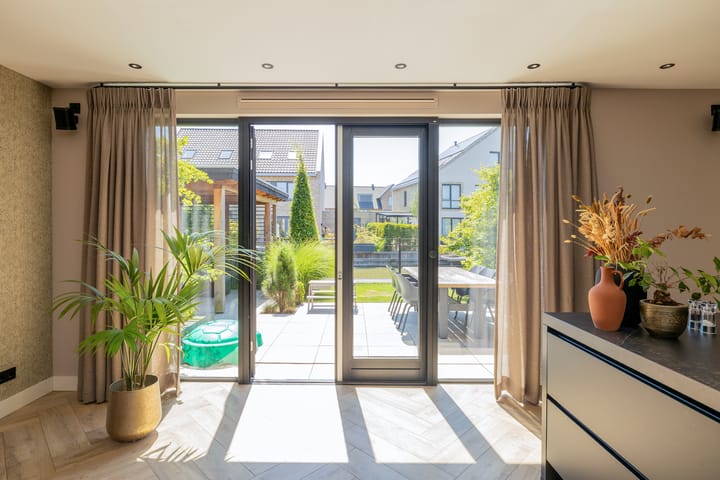 Foto 15 van Liberstraat 3