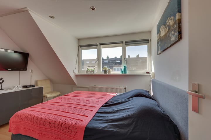 Foto 30 van Elzenstraat 48