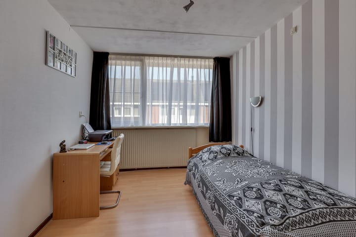 Foto 32 van Elzenstraat 48