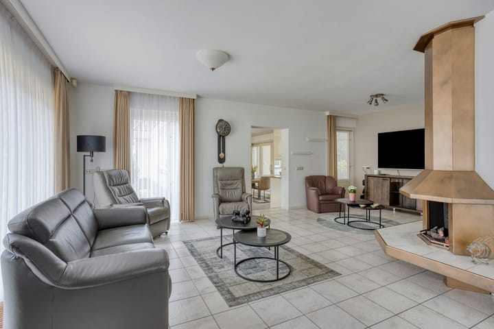 Photo 2 of Peeleik 23-A