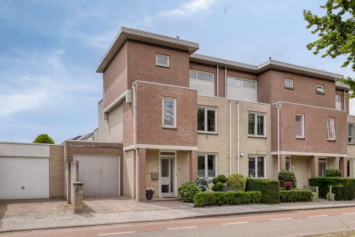 Foto 1 van Burcht 25