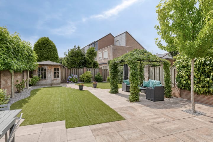 Foto 2 van Burcht 25