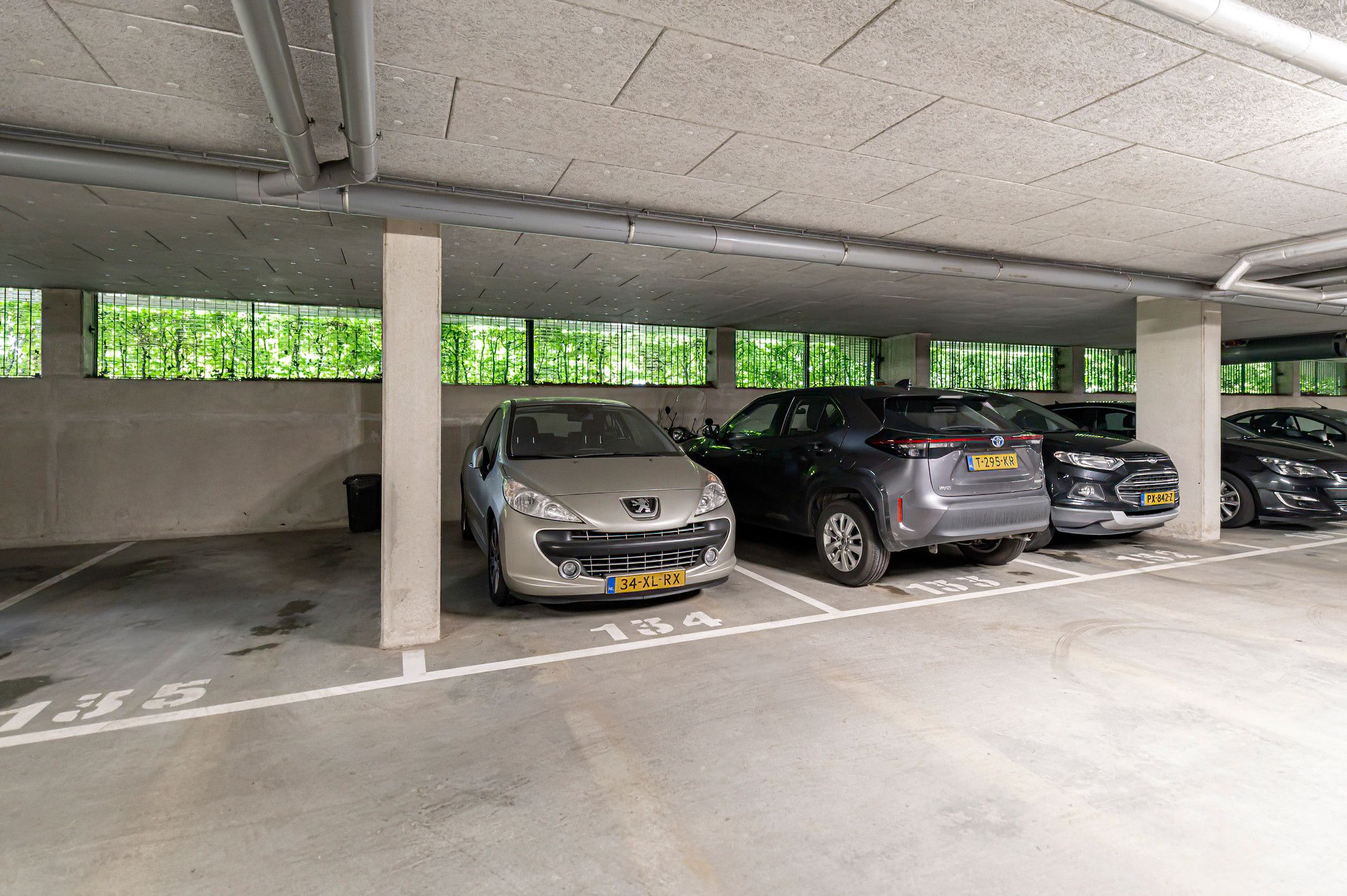 Photo 30 of Krooneend 12