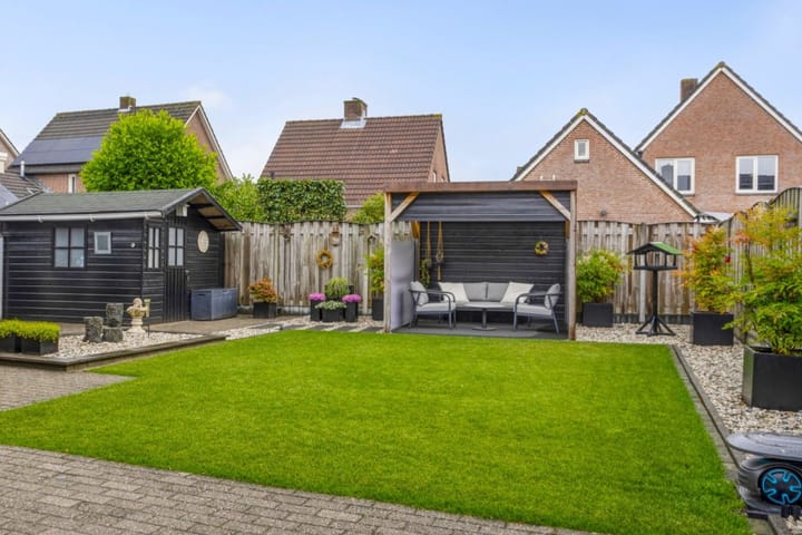 Foto 33 van Esdoornlaan 56