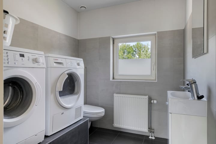 Photo 24 of Rijksstraatweg 80-A