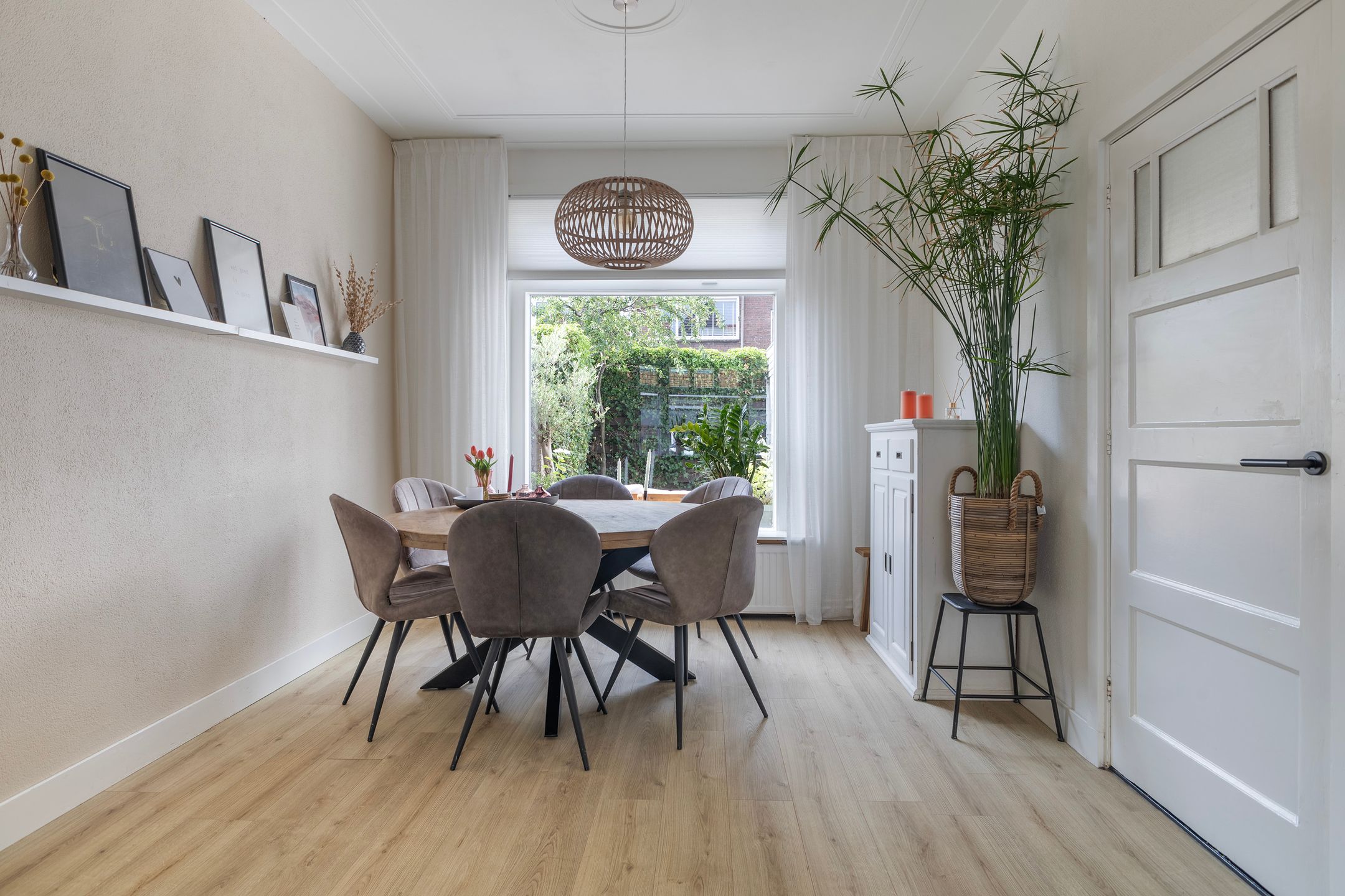 Photo 18 of Franekerstraat 15