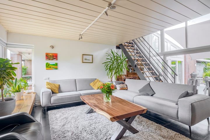 Foto 11 van van Ostadelaan 10