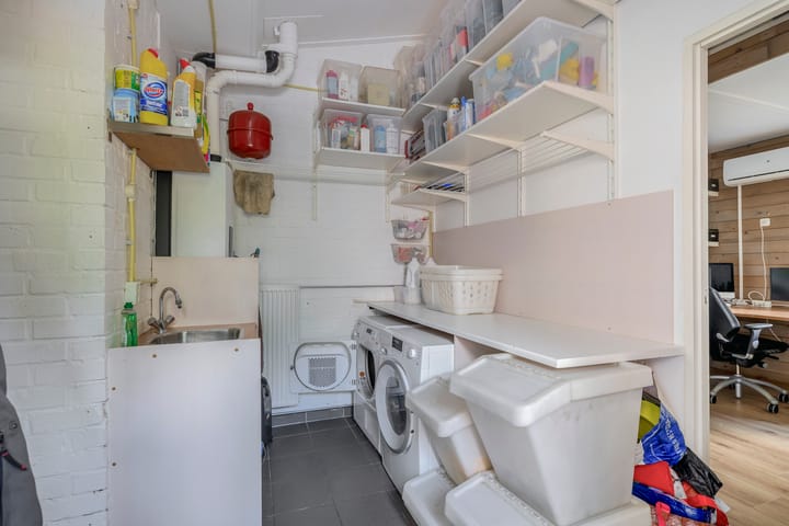 Foto 28 van van Ostadelaan 10