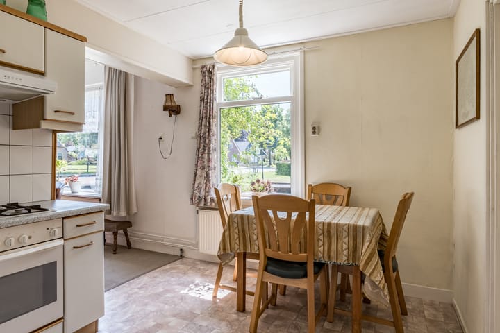 Foto 9 van Burgemeester Gualthérie van Weezelplein 5