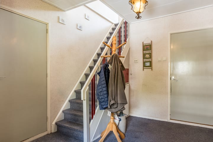 Foto 21 van Burgemeester Gualthérie van Weezelplein 5