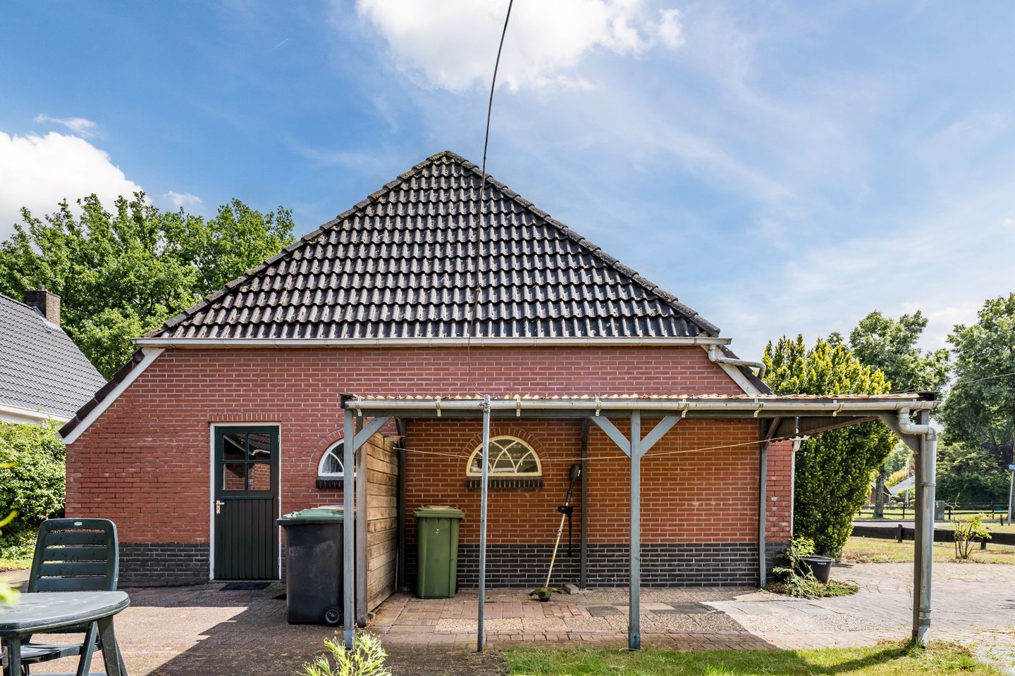 Foto 34 van Burgemeester Gualthérie van Weezelplein 5