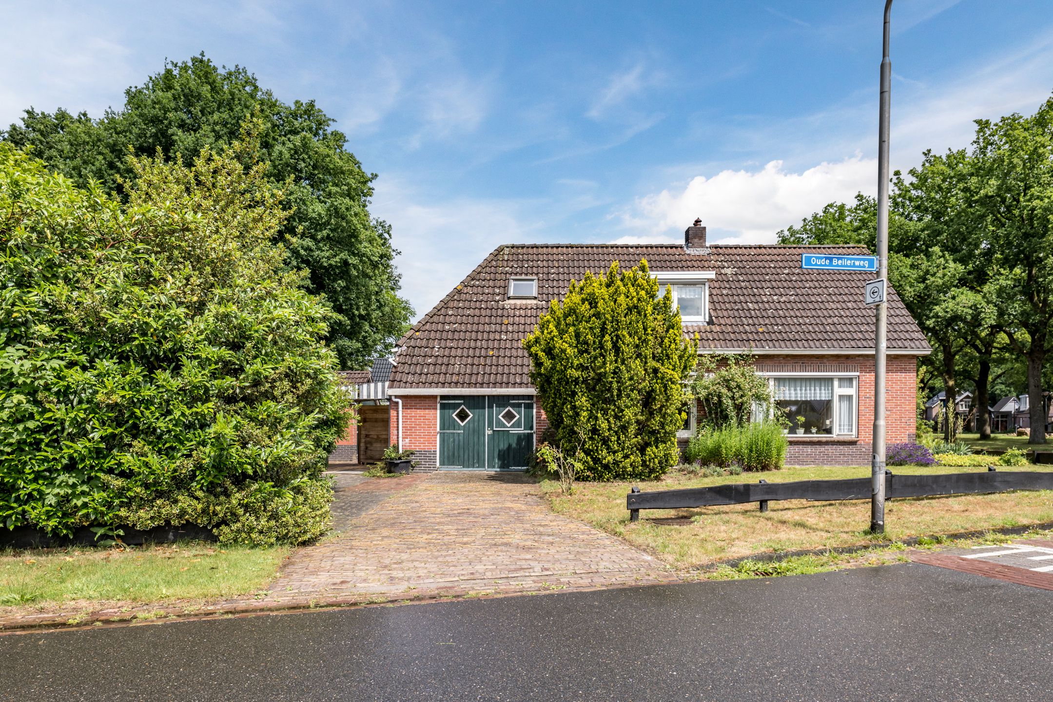 Foto 39 van Burgemeester Gualthérie van Weezelplein 5