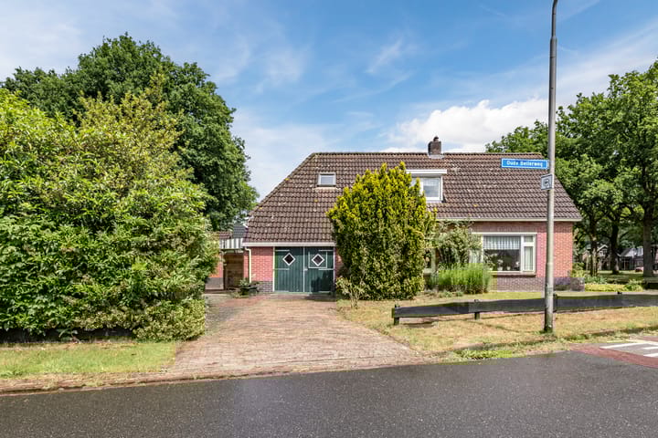 Foto 39 van Burgemeester Gualthérie van Weezelplein 5