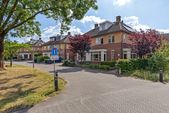 Foto 1 van Anna Blamanlaan 10