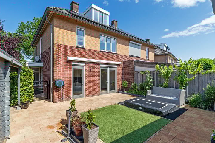 Foto 34 van Anna Blamanlaan 10