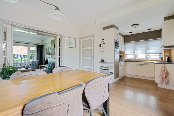 Foto 10 van Hoofdweg 11