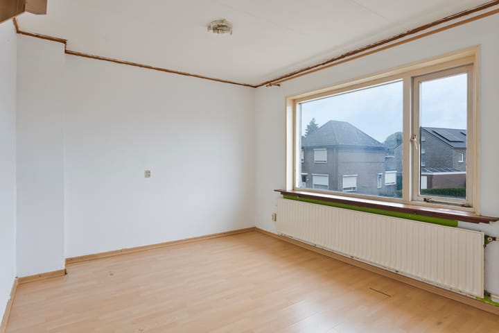 Foto 18 van Waalreseweg 85