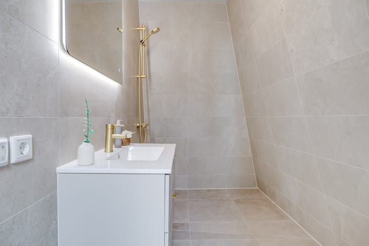 Foto 45 van Hendrik van Viandenstraat 8-A