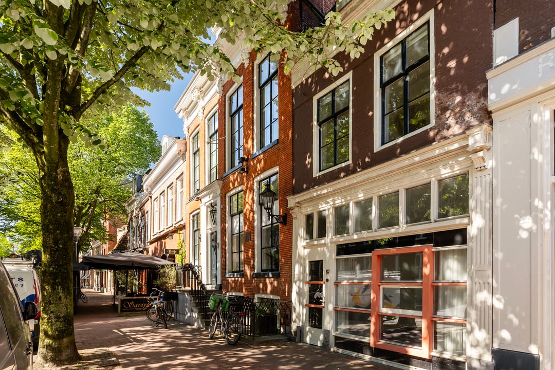 Foto 1 van Tweebaksmarkt 34