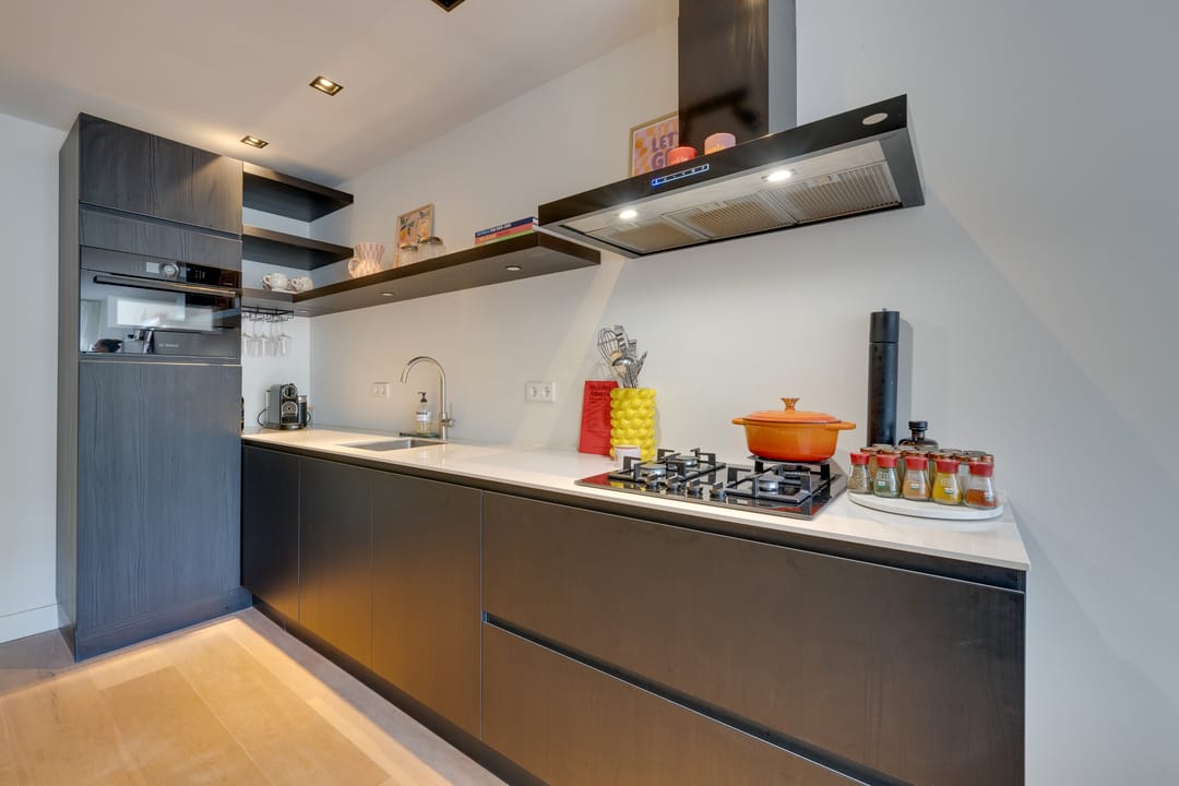 Photo 2 of Bilderdijkkade 66-1