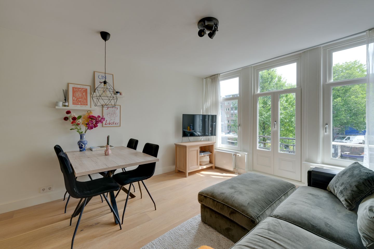 Photo 4 of Bilderdijkkade 66-1