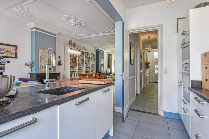 Foto 31 van Van Merlenstraat 70