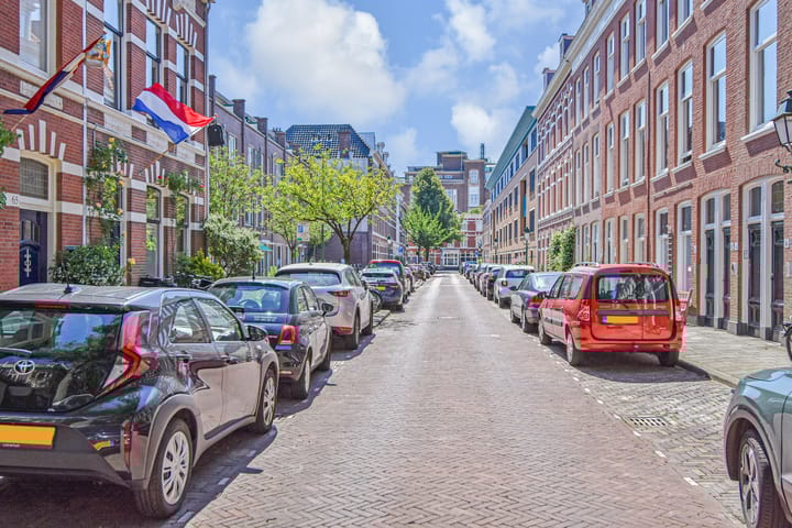 Foto 69 van Van Merlenstraat 70