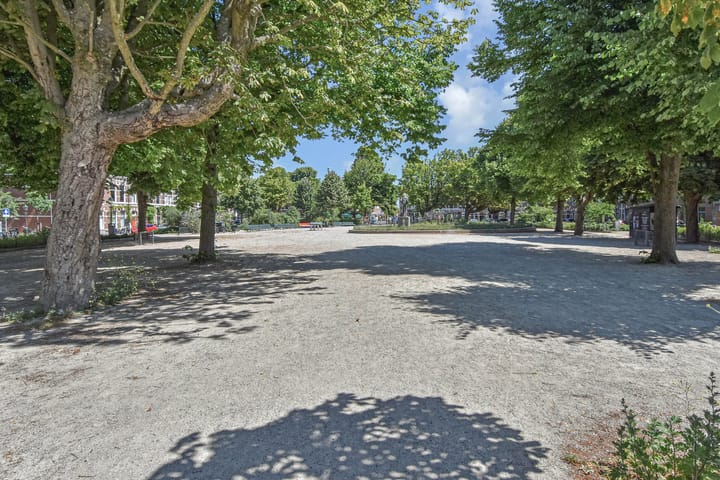 Foto 72 van Van Merlenstraat 70