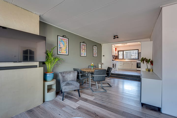 Foto 16 van Maarten Trompstraat 11