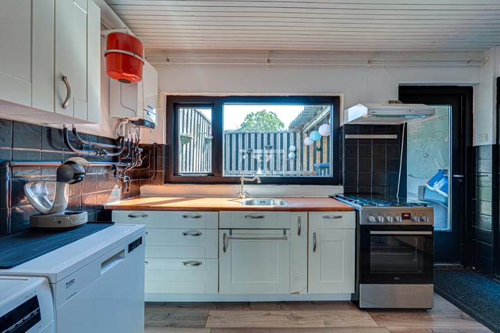 Foto 19 van Maarten Trompstraat 11