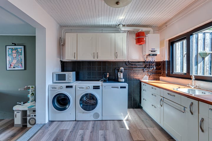 Foto 20 van Maarten Trompstraat 11