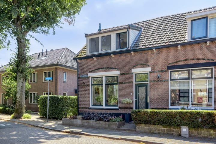 Photo 1 of Kapellestraat 42
