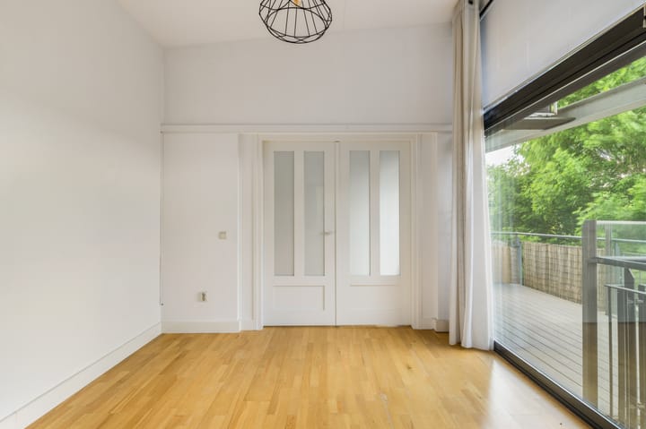 Foto 15 van Anna van Renesselaan 18-D