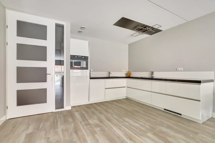 Photo 3 of Kerkplein 15