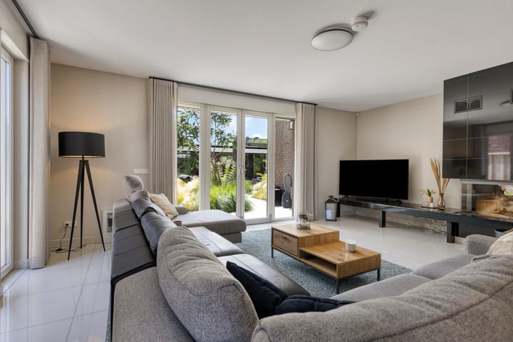 Foto 10 van Bijenkorf 54