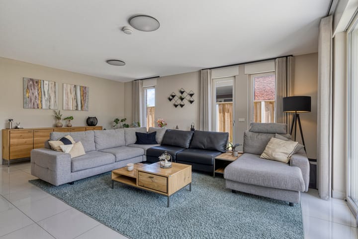 Foto 14 van Bijenkorf 54