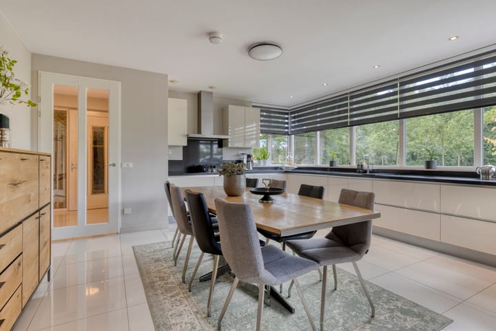 Foto 31 van Bijenkorf 54