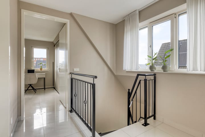 Foto 52 van Bijenkorf 54