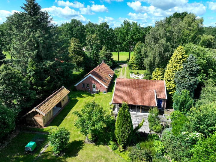 Foto 2 van Lutjeloosterweg 28