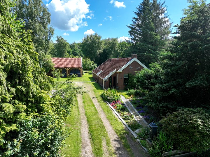 Foto 7 van Lutjeloosterweg 28