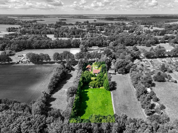 Foto 10 van Lutjeloosterweg 28