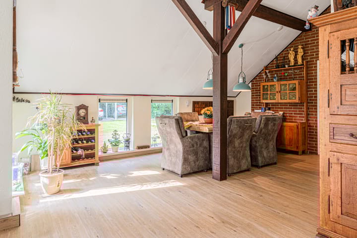 Foto 18 van Lutjeloosterweg 28