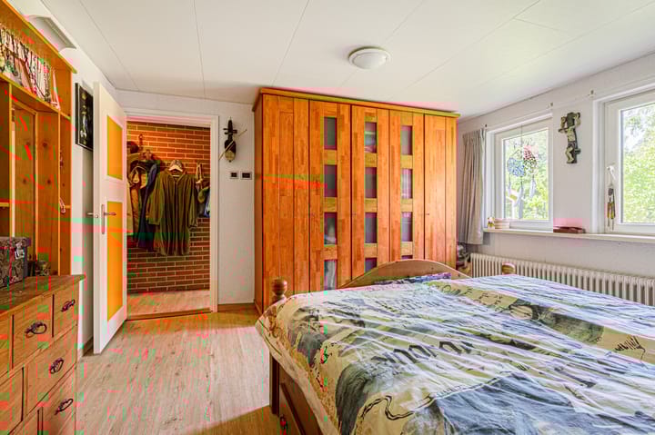 Foto 28 van Lutjeloosterweg 28