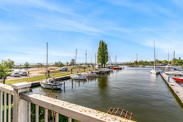 Photo 23 of Zeedijk 2-210