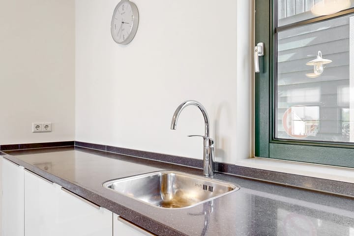 Photo 11 of Zeedijk 2-210