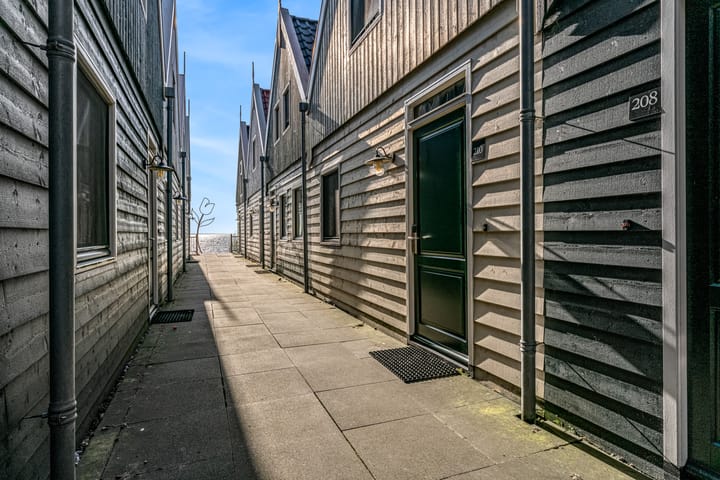 Photo 27 of Zeedijk 2-210